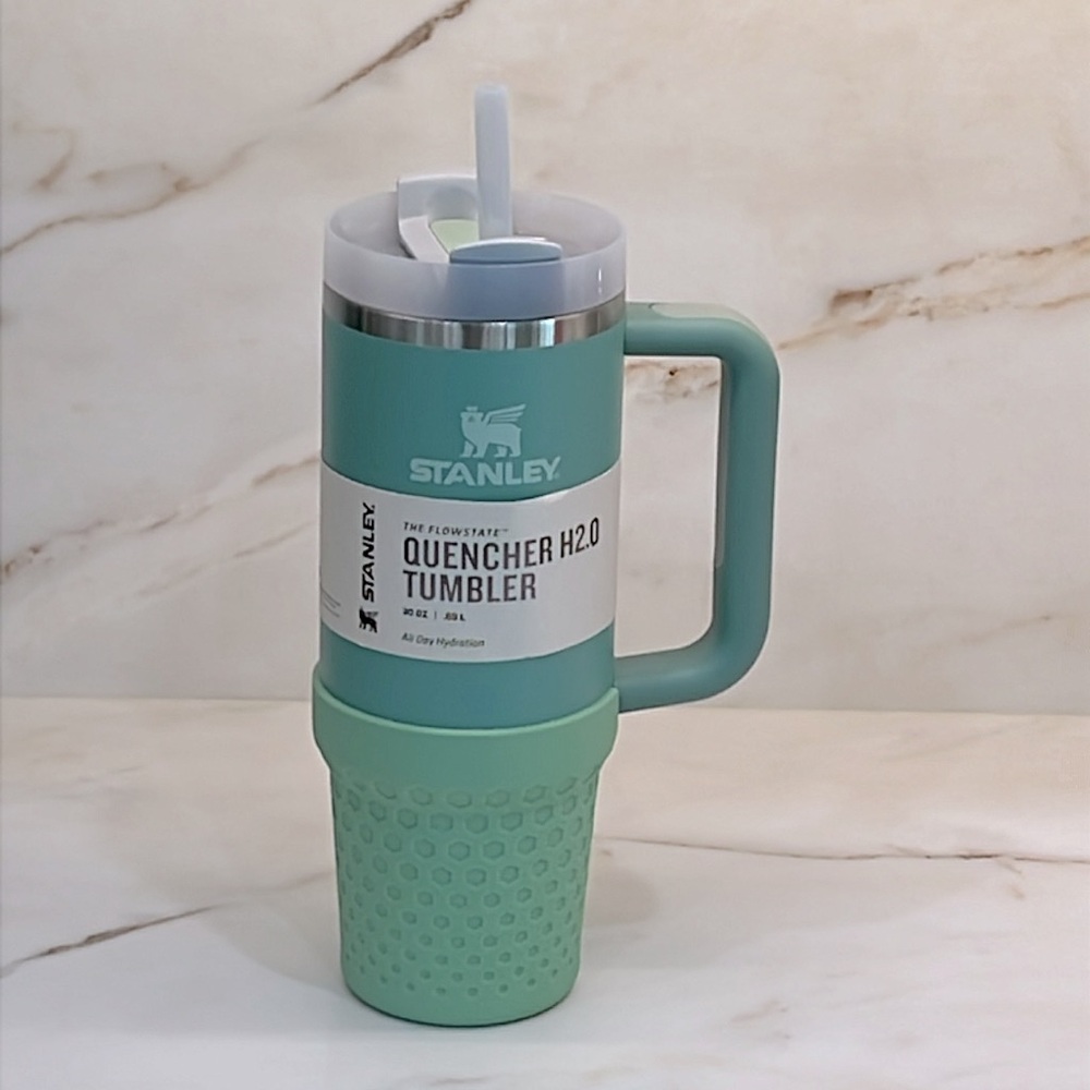STANLEY QUENCHER H2.0 FLOWSTATE TUMBLER 30 OZ PLUS SILICONE BOOT FOR STANLEY CUP - Picture 9 of 10